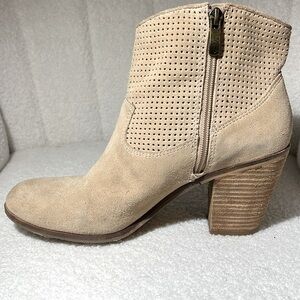 Vince Camuto Holden Genuine Suede ankle boots